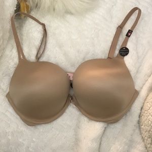 Victoria Secret Bomshell Bra NWT